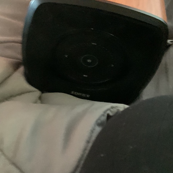 Blue tooth speaker - Picture 1 of 3